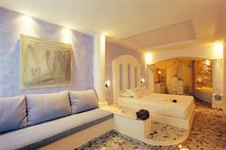 senior_suite_private_couples_jacuzzi_seavolcanocaldera_views__astarte_suites_hotel__santorini_island